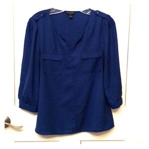 Quarter sleeve blouse